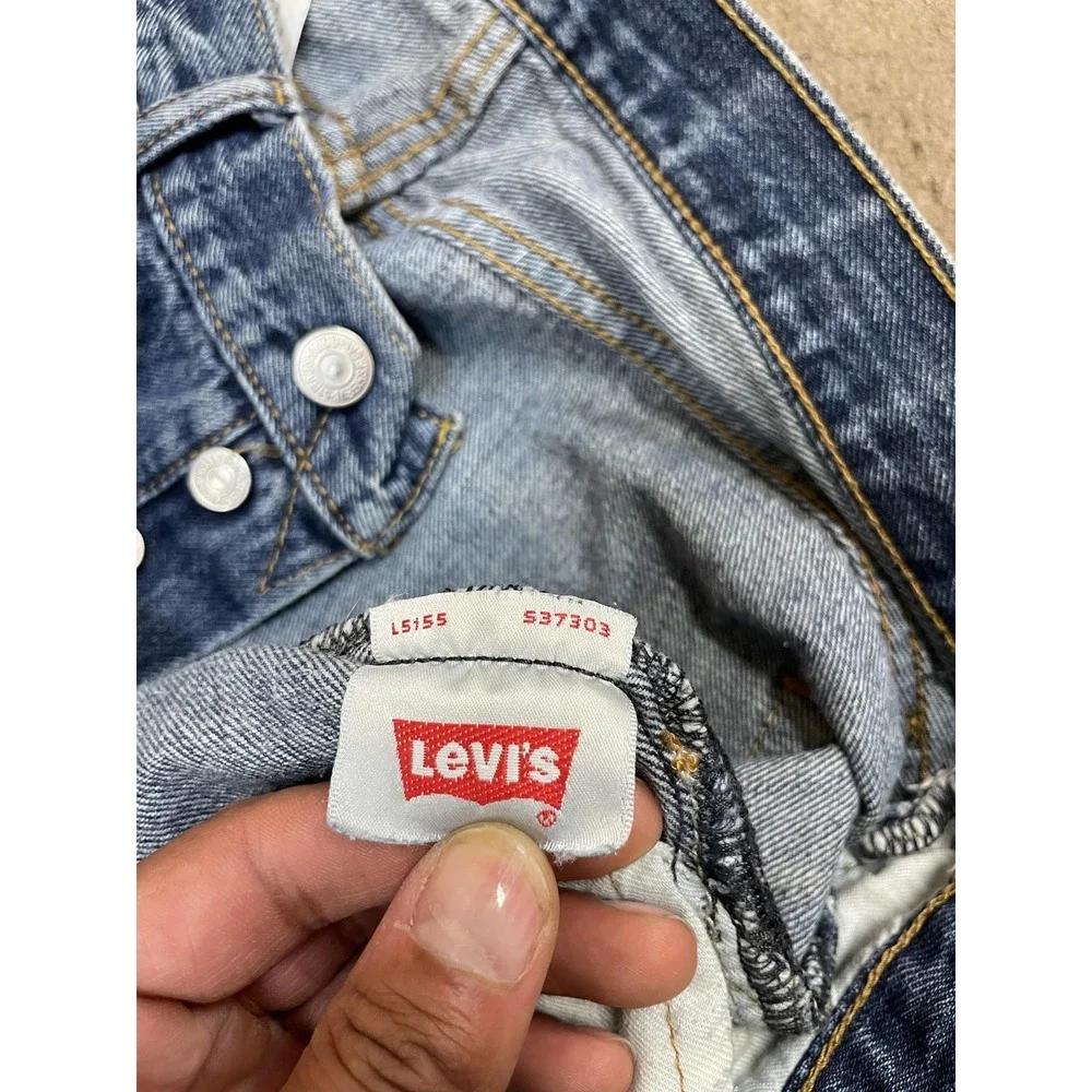 Levis 501 Jeans Mens 33x32 Medium‎ Wash Blue Straight Leg Button Fly Distressed